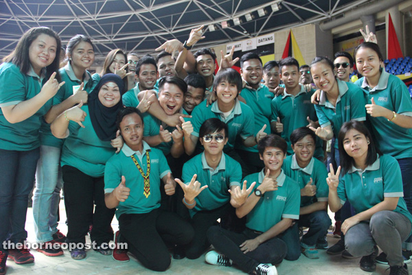 Trainees of Sarawak Skills Development Centre (PPKS) pose for the camera after the official opening of the state-level Youth Day 2016.