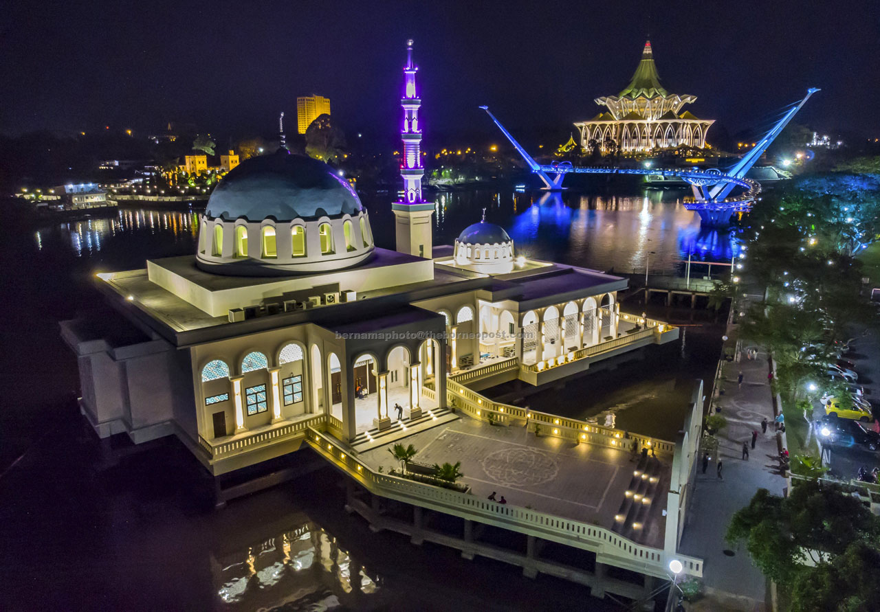 Floating mosque: Latest attraction in Kuching