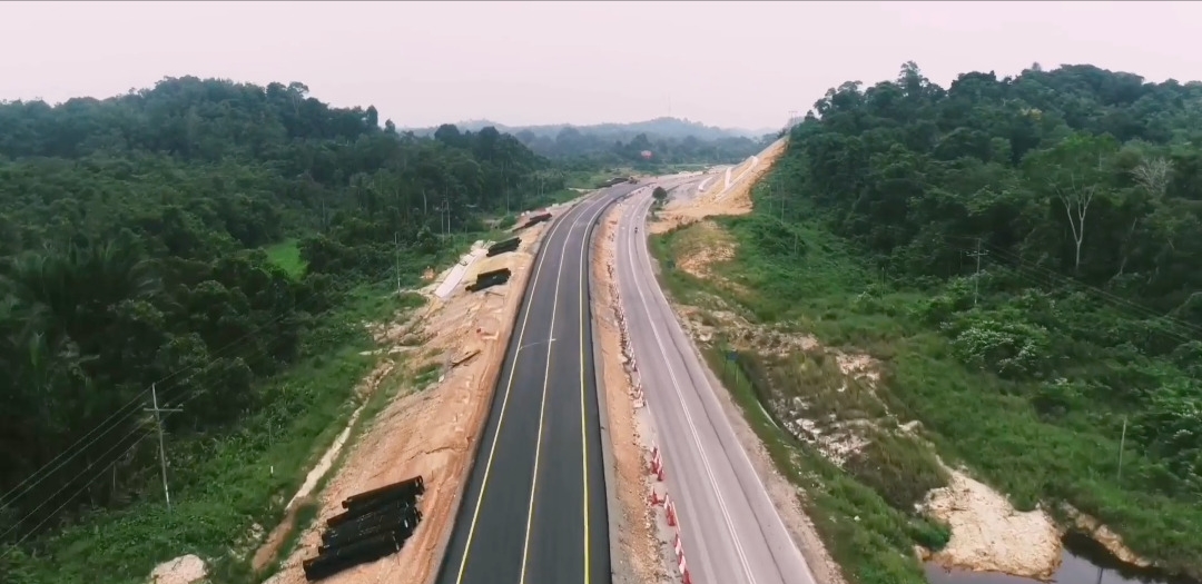 Lbu Hopes Pan Borneo Highway Sarawak Will Be Completed As Promised Borneo Post Online