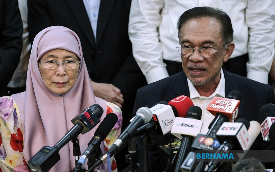 PH Presidential Council nominates Anwar as prime minister ...