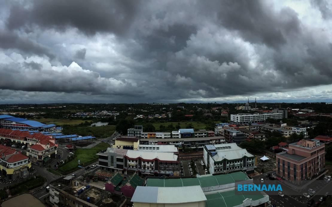 MetMalaysia mengeluarkan peringatan hujan terus menerus untuk Sabah, Kelantan, Terengganu, Pahang dan Johor