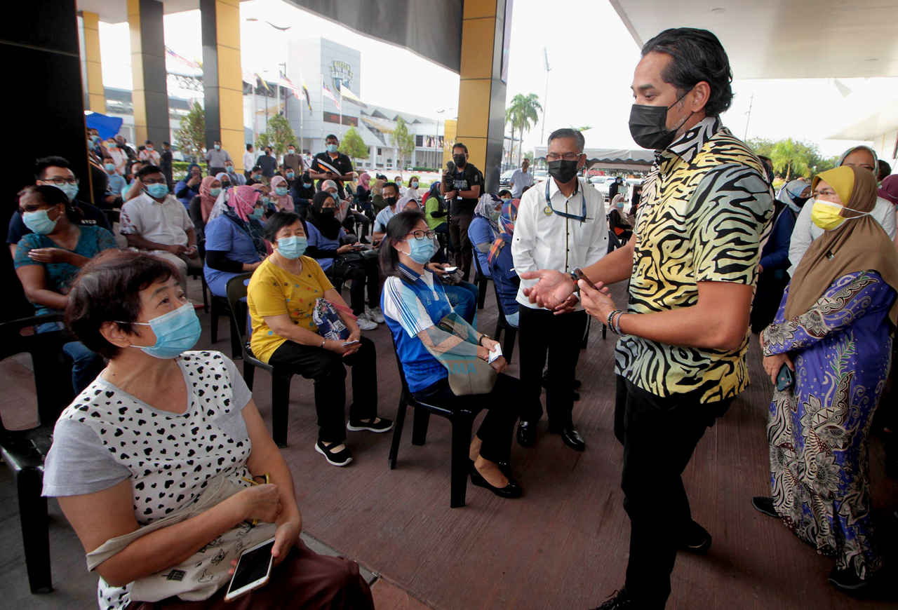 Stadium indera mulia vaccine