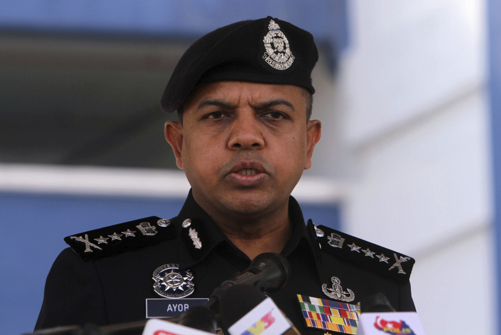 Des policiers arrêtent un homme pour avoir kidnappé et agressé sexuellement une fille à Johor