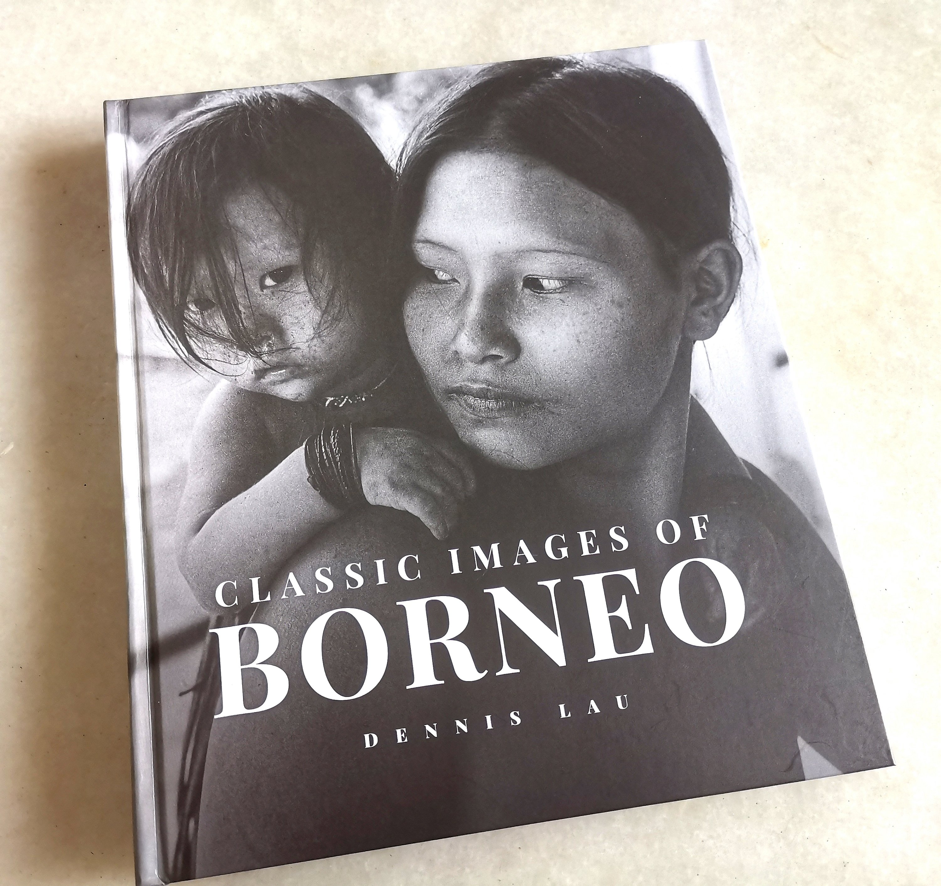 ‘Gambar Klasik Borneo’ karya Dennis Lau — Resensi buku