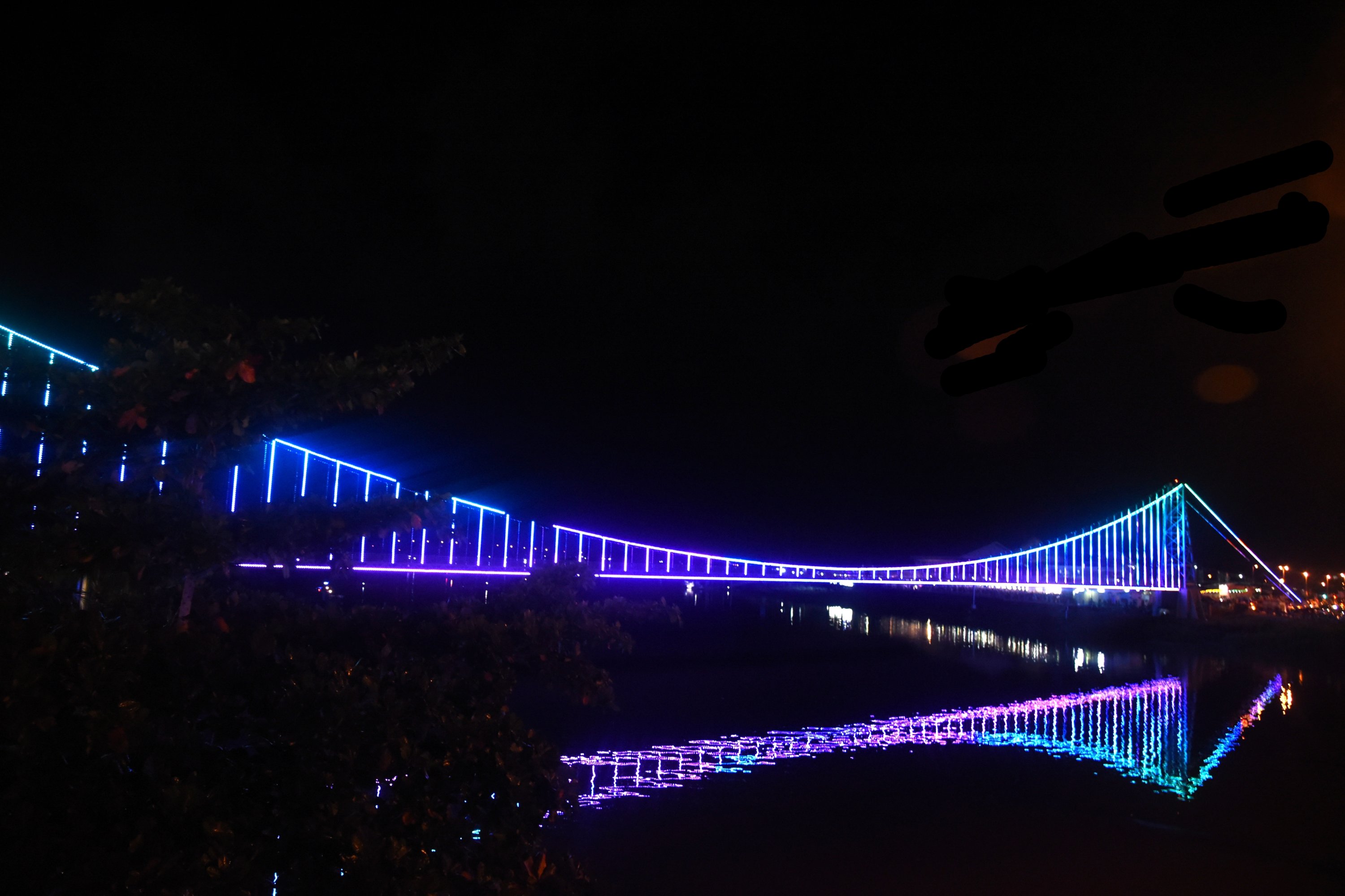Tepi sungai antara Jembatan Darul Hana, Jembatan Gantung Satok akan ditingkatkan dengan tepi laut — Abg Jo