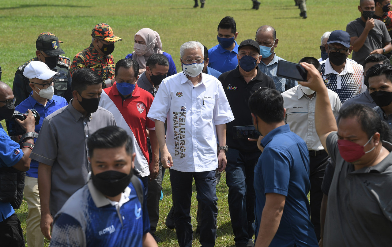Para menteri kabinet disuruh batalkan liburan, segera kembali ke Malaysia