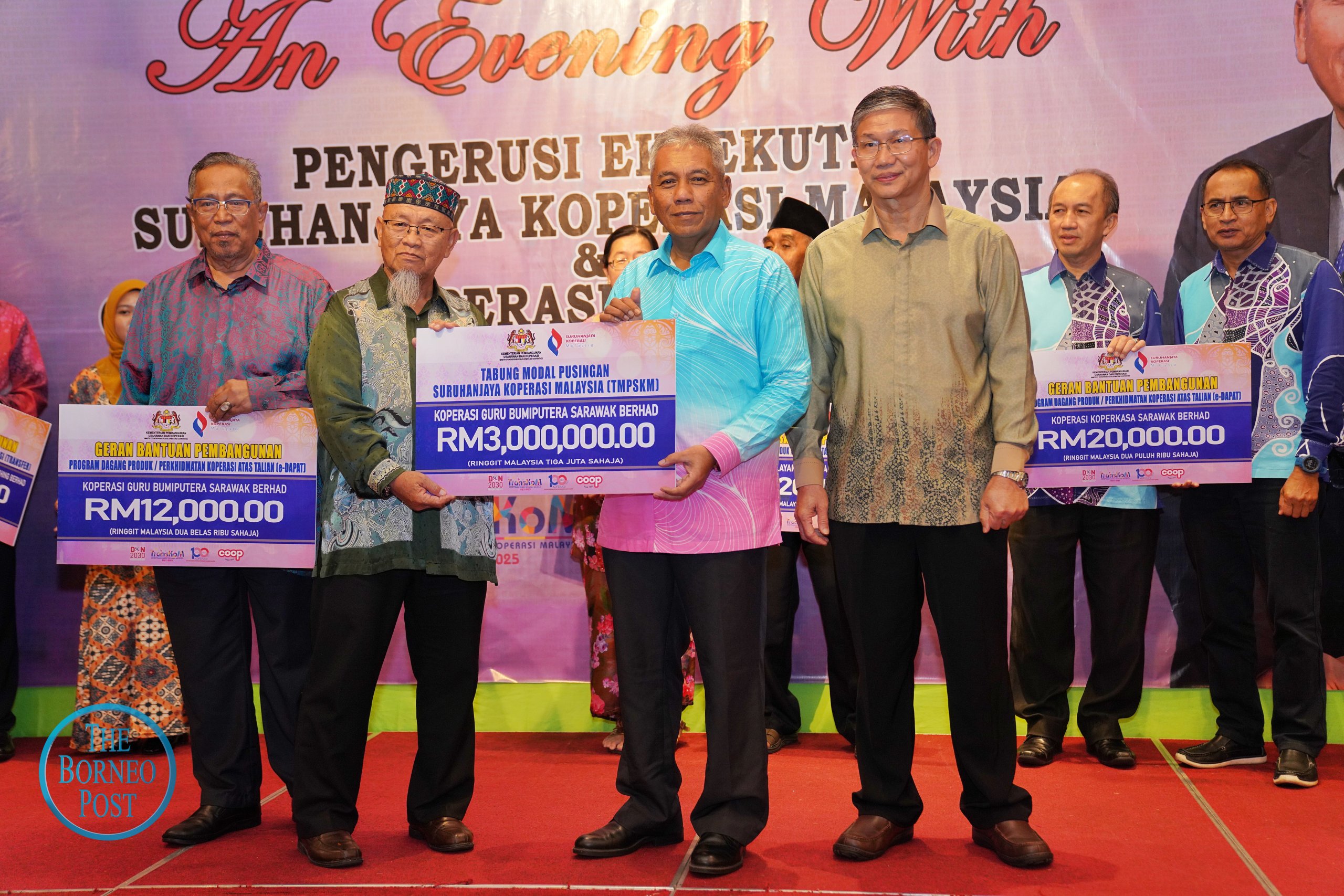 Commission presents development grants totalling RM21 mln to Sarawak co-operatives