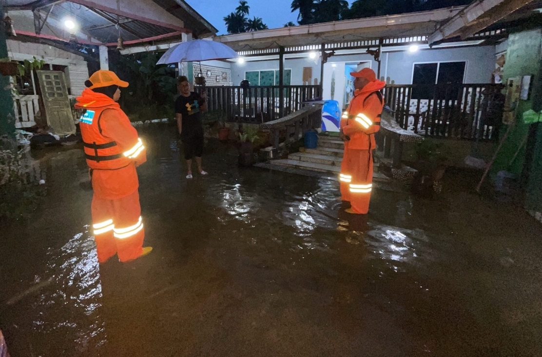 Les inondations à Kuching et Bau forcent 119 personnes à quitter leurs maisons pour se rendre dans des centres de secours