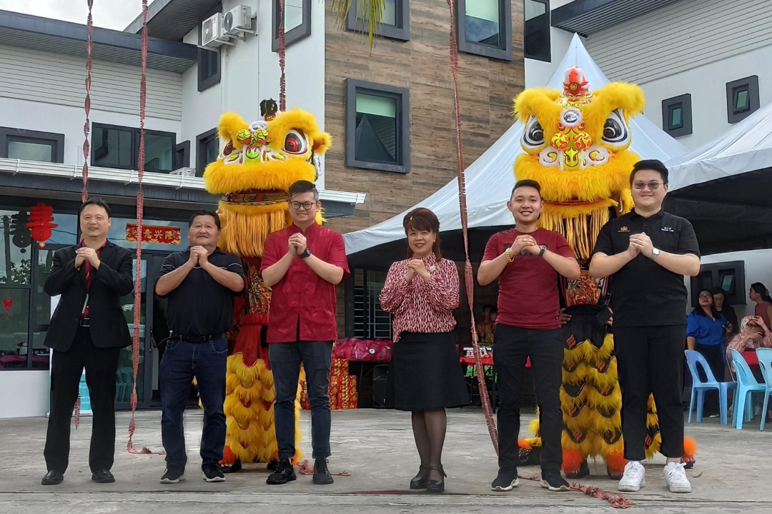 Bandar Kuching MP lauds CNY charity outreach by local company